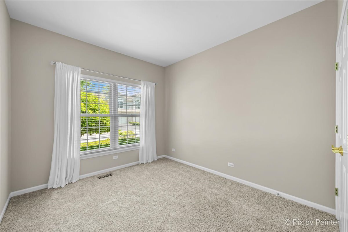 3941 Willow View Drive, Lake In The Hills, IL 60156