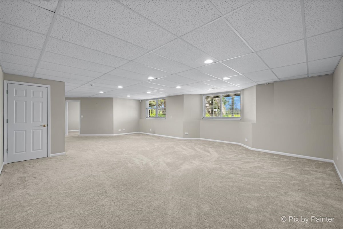3941 Willow View Drive, Lake In The Hills, IL 60156