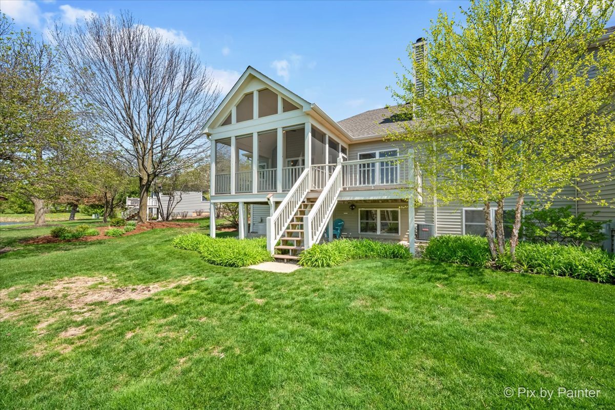 3941 Willow View Drive, Lake In The Hills, IL 60156