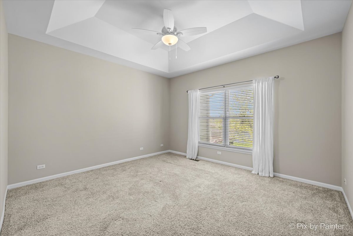 3941 Willow View Drive, Lake In The Hills, IL 60156