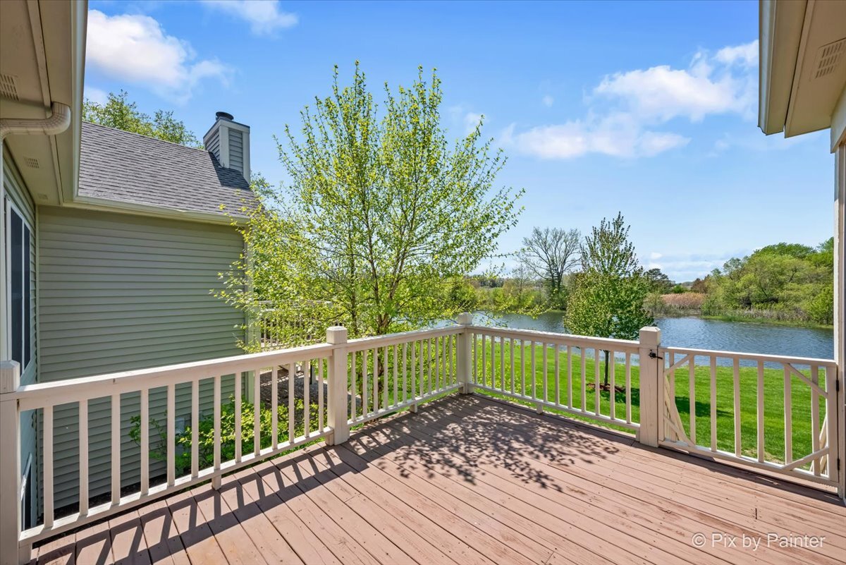 3941 Willow View Drive, Lake In The Hills, IL 60156
