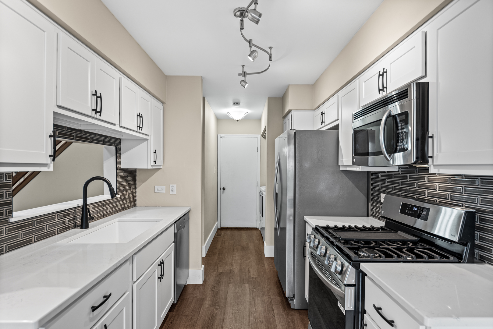 19821 S Edinburgh Lane, Frankfort, IL 60423