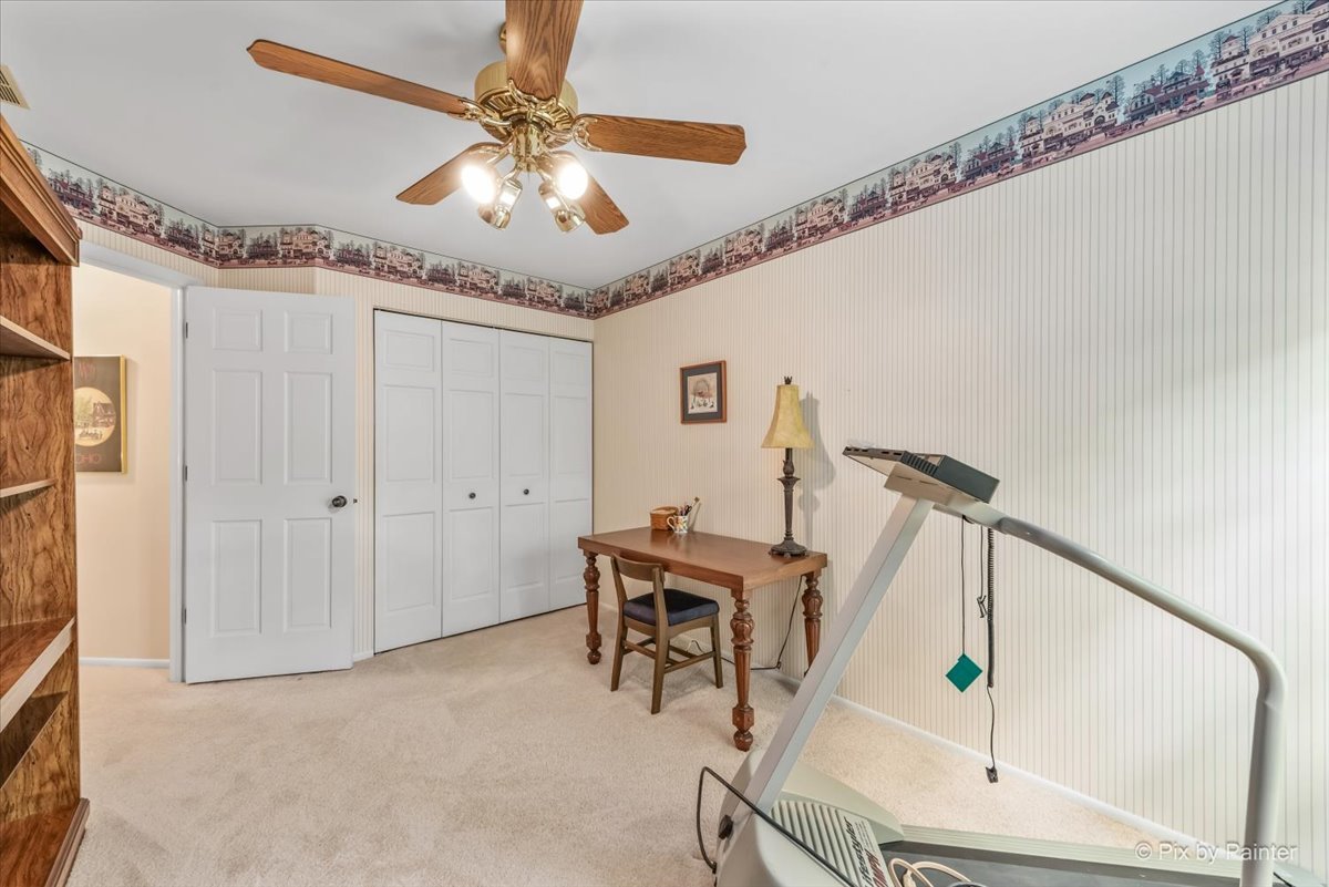 2106 Glasgow Court, Hanover Park, IL 60133