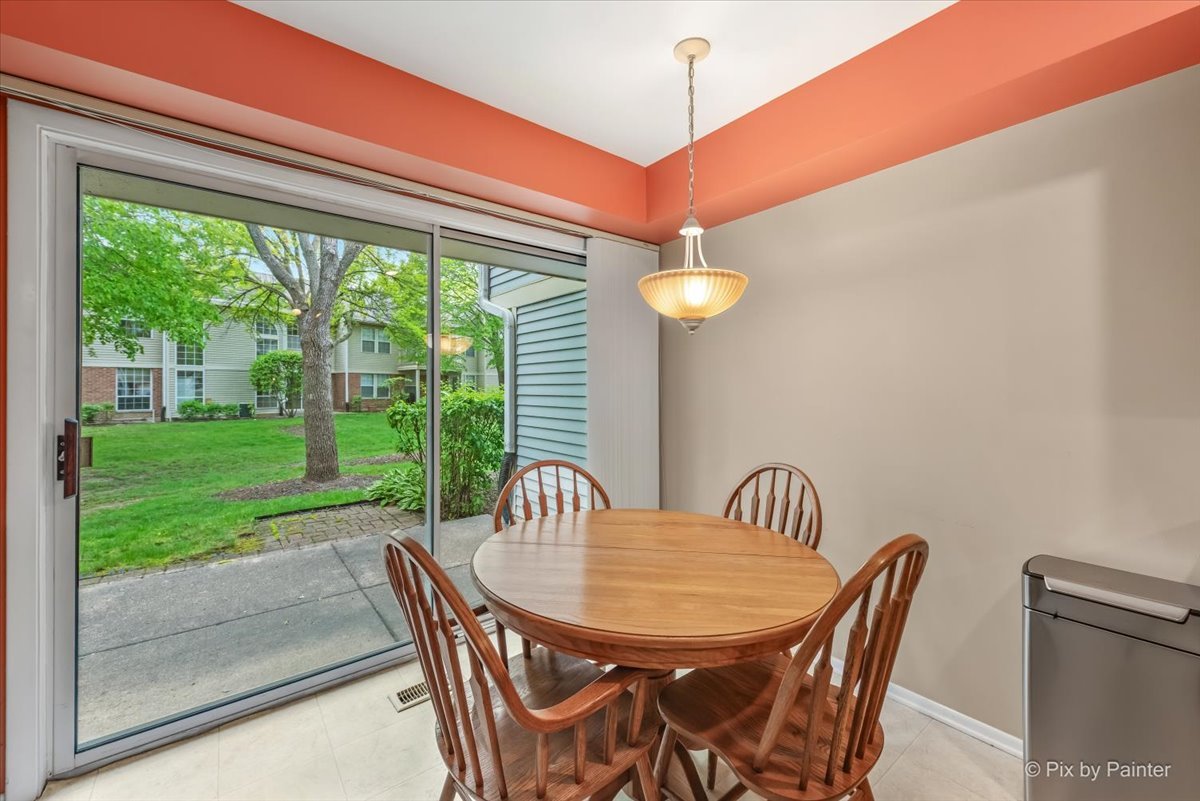 2106 Glasgow Court, Hanover Park, IL 60133