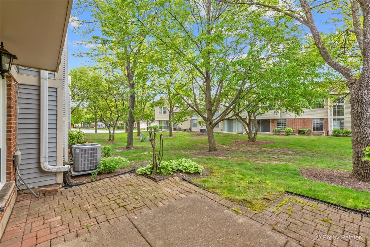 2106 Glasgow Court, Hanover Park, IL 60133