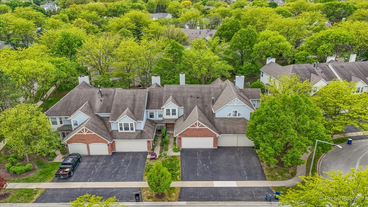 2106 Glasgow Court, Hanover Park, IL 60133