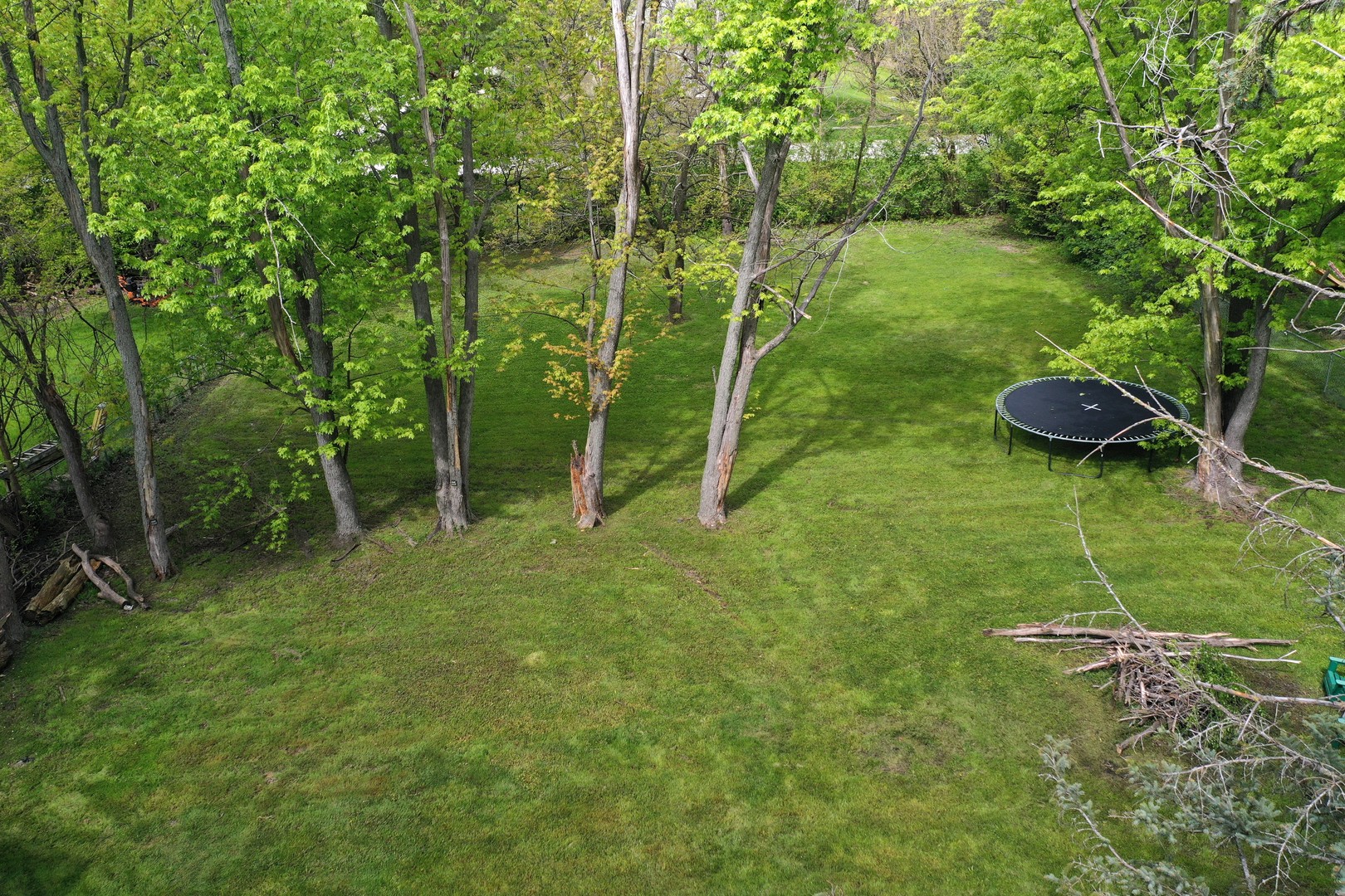 3336 N Betty Drive, Arlington Heights, IL 60004