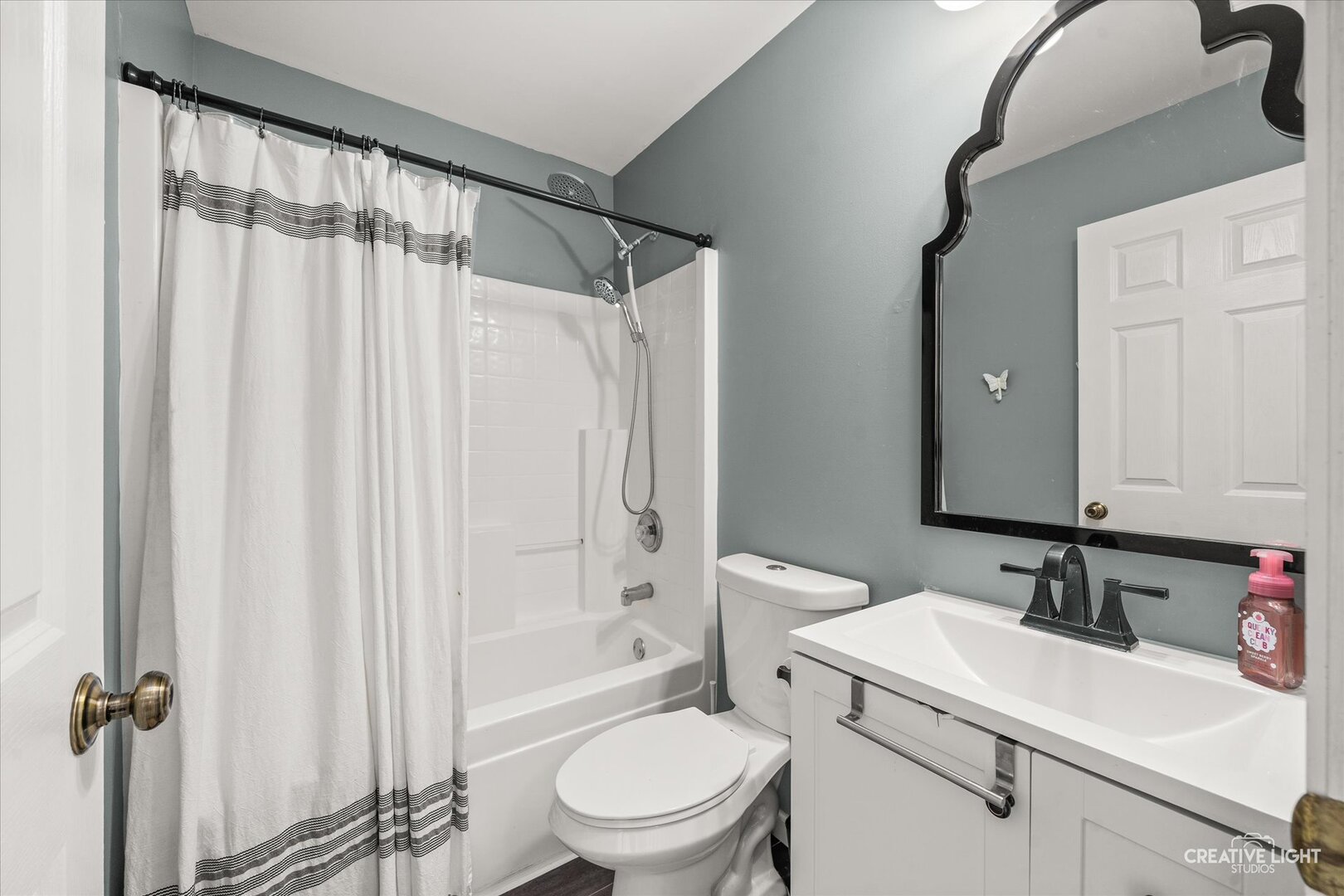 1401 Chestnut Lane, Yorkville, IL 60560