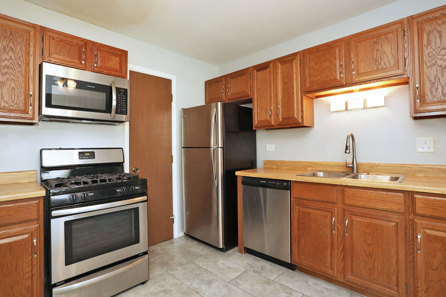 1143 Auburn Lane #1143, Buffalo Grove, IL 60089