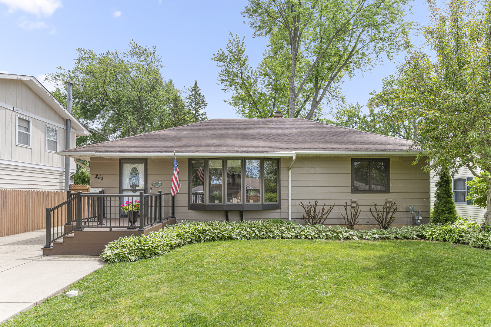 253 Heather Avenue, Grayslake, IL 60030