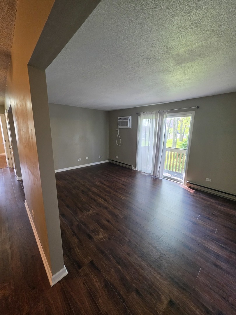 220 Madison Street #2A, Joliet, IL 60435