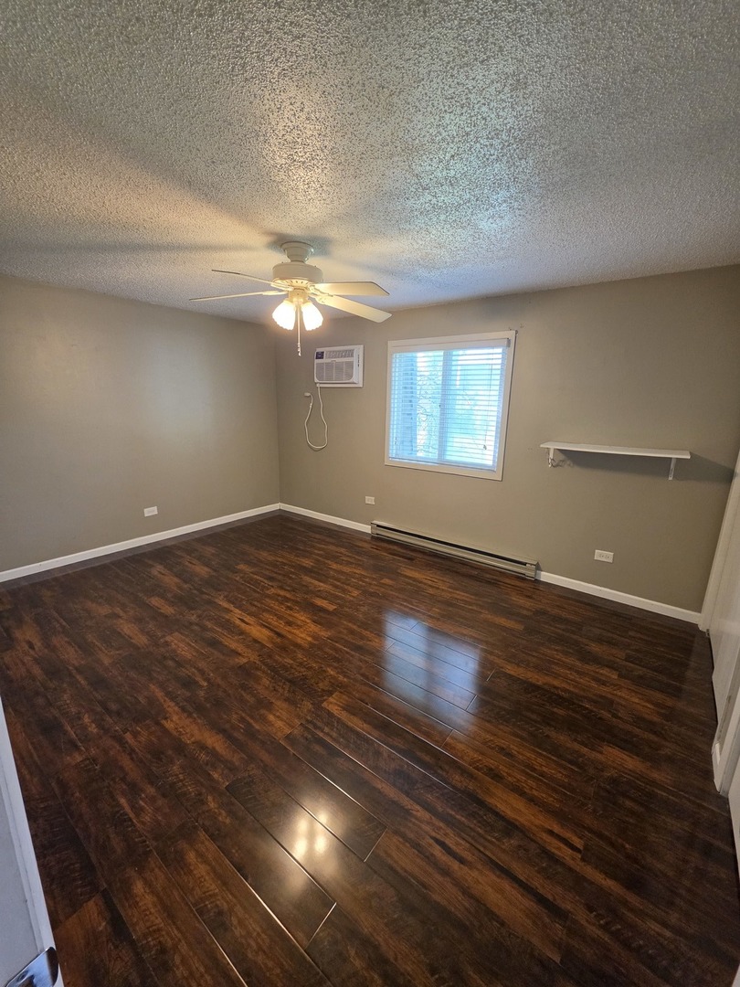 220 Madison Street #2A, Joliet, IL 60435