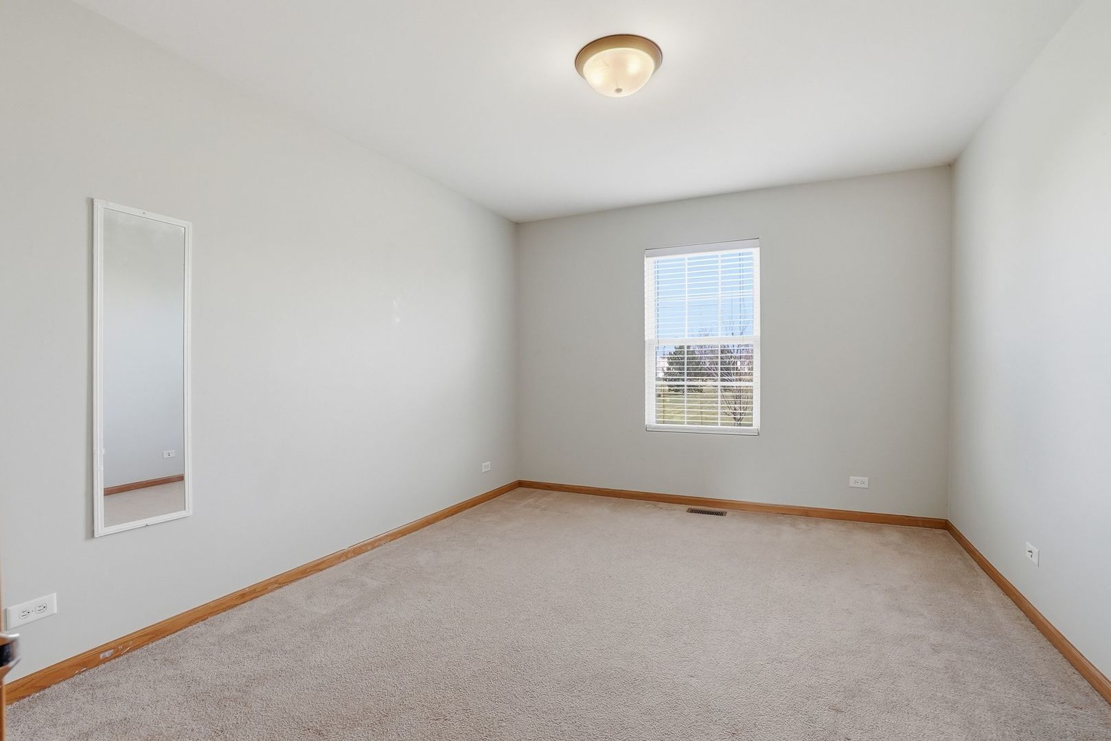 1008 Heron Circle #1, Joliet, IL 60431