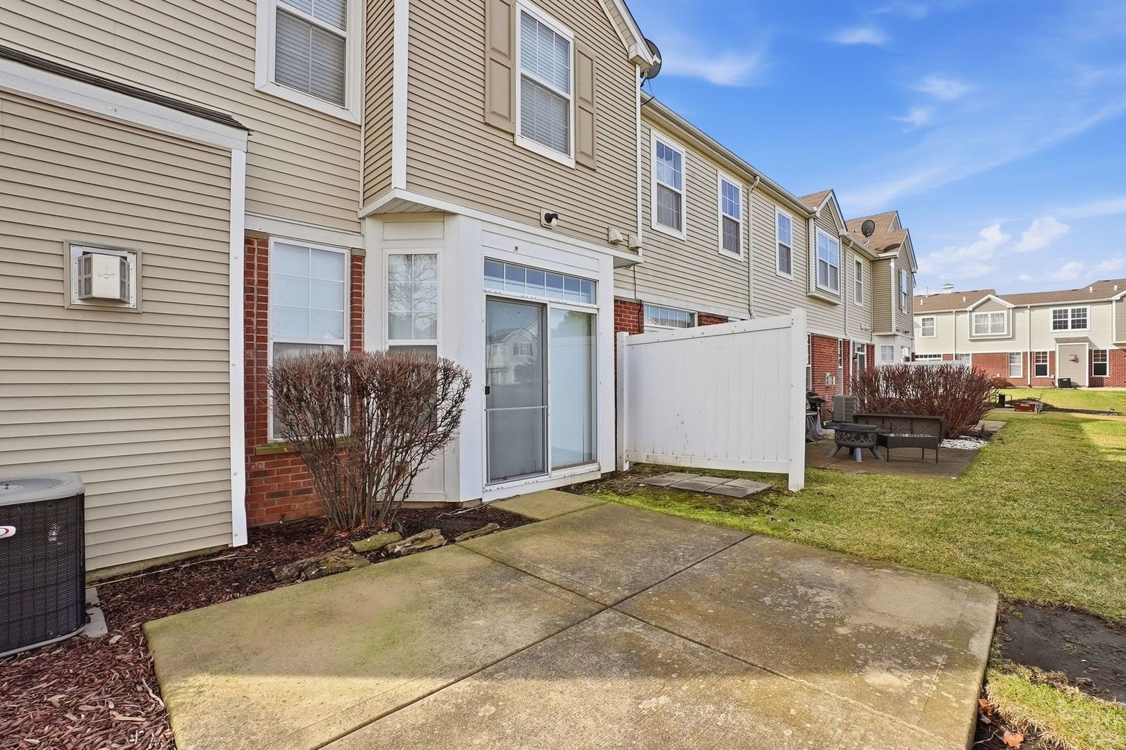 1008 Heron Circle #1, Joliet, IL 60431