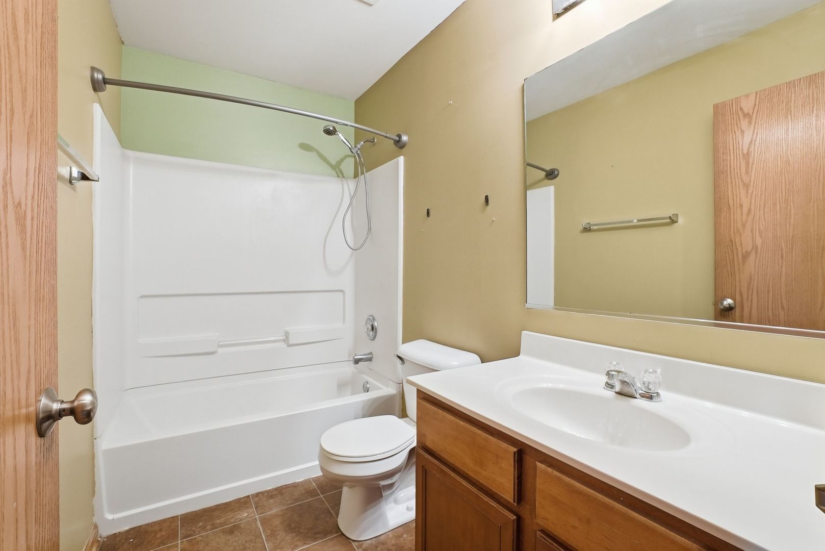 1008 Heron Circle #1, Joliet, IL 60431