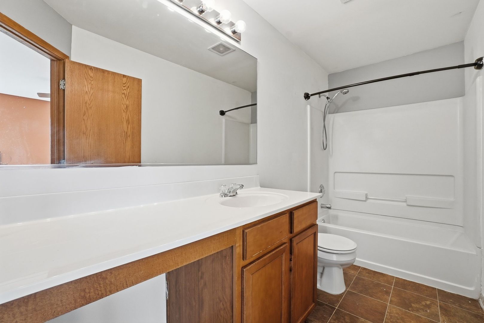 1008 Heron Circle #1, Joliet, IL 60431