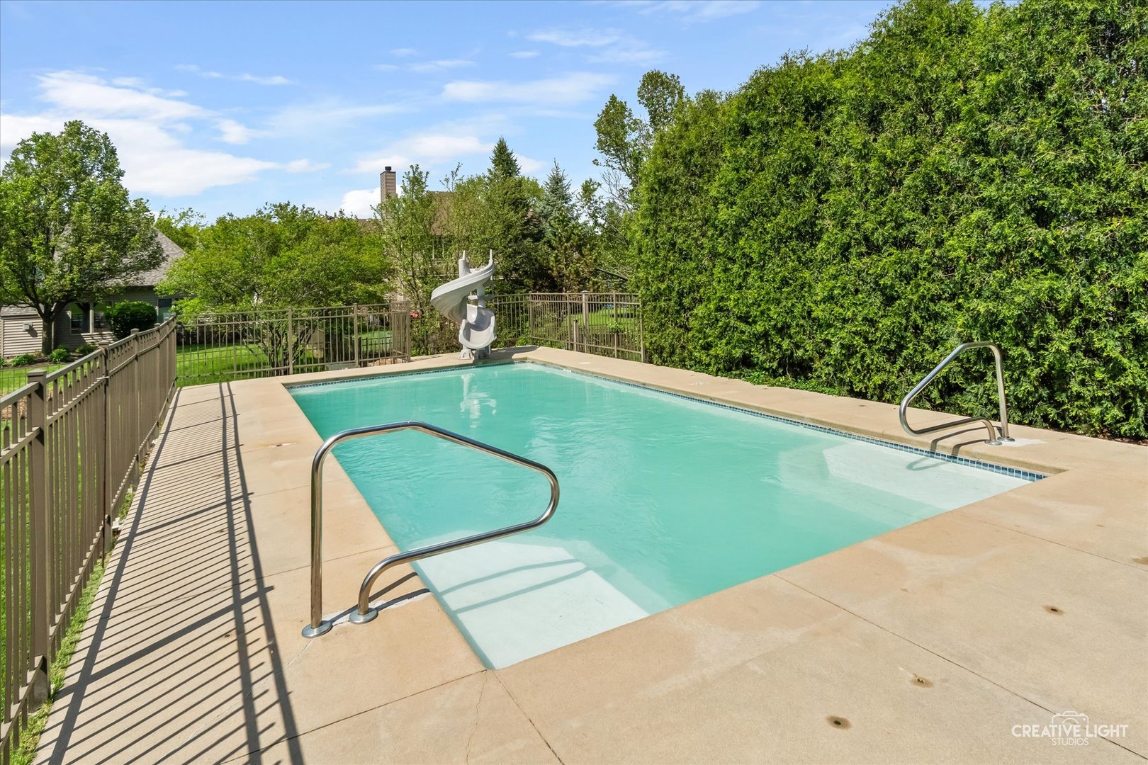 614 Pine Street, Sugar Grove, IL 60554