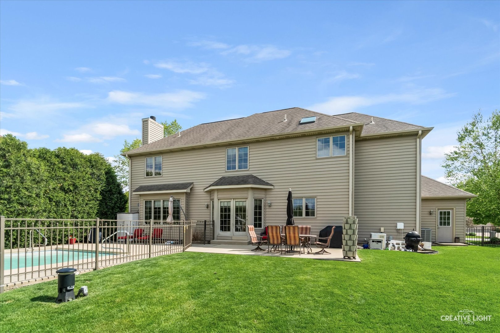 614 Pine Street, Sugar Grove, IL 60554
