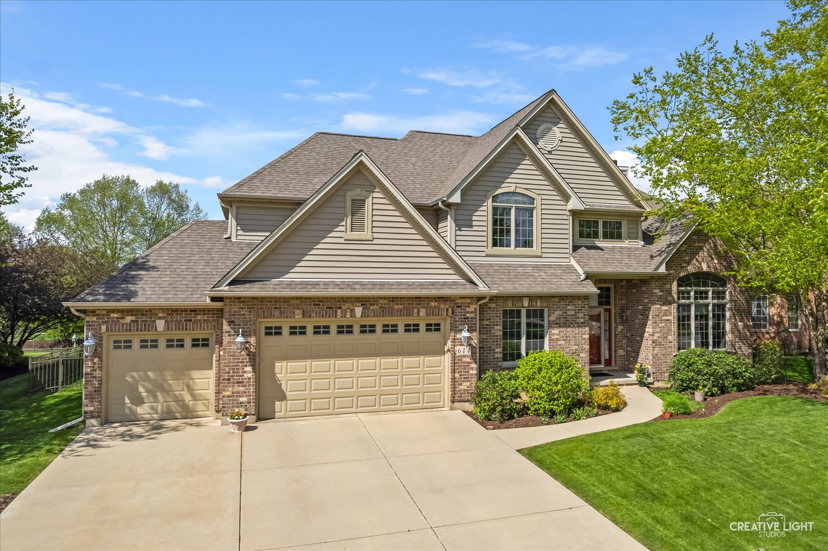 614 Pine Street, Sugar Grove, IL 60554
