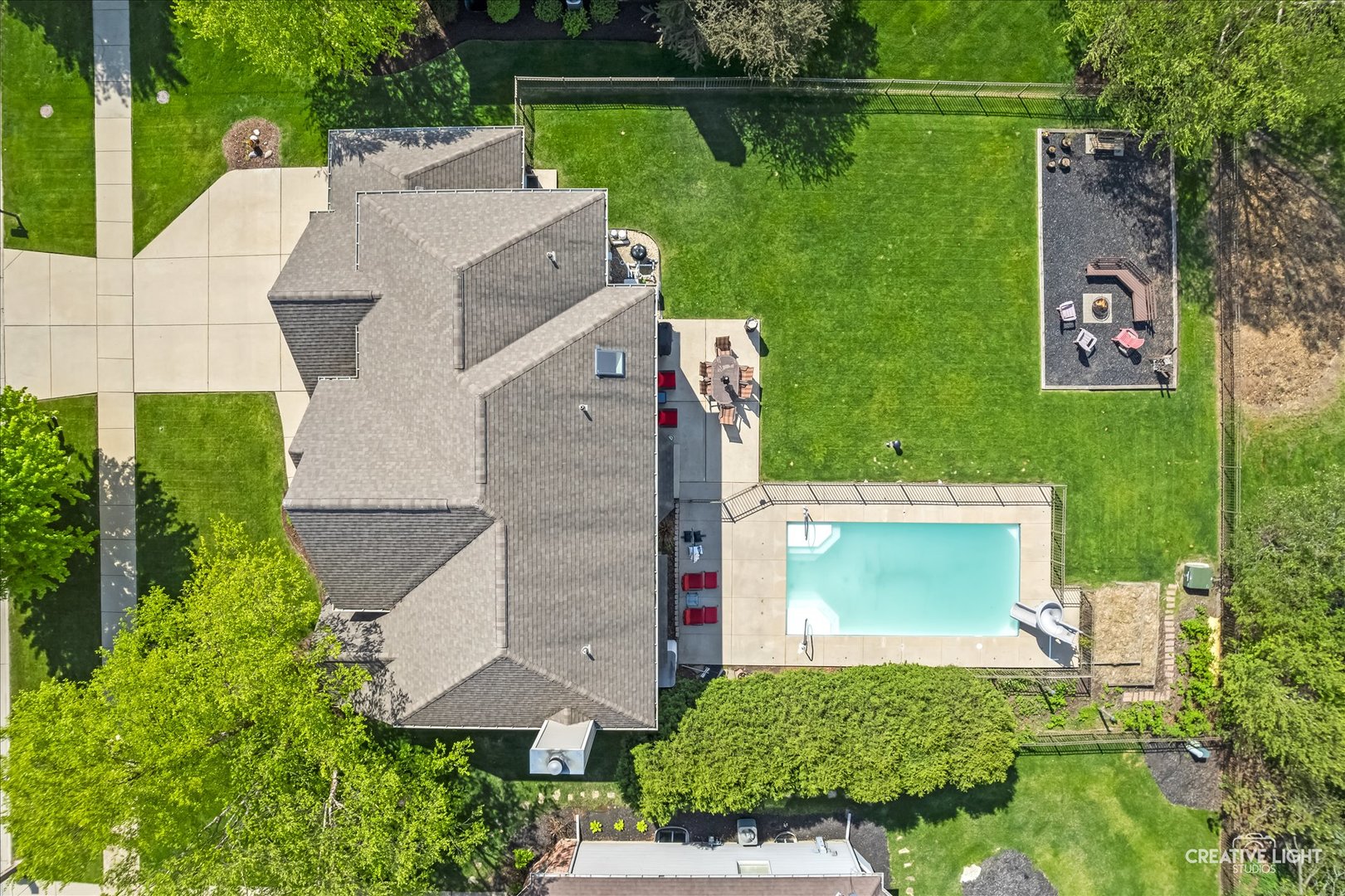 614 Pine Street, Sugar Grove, IL 60554
