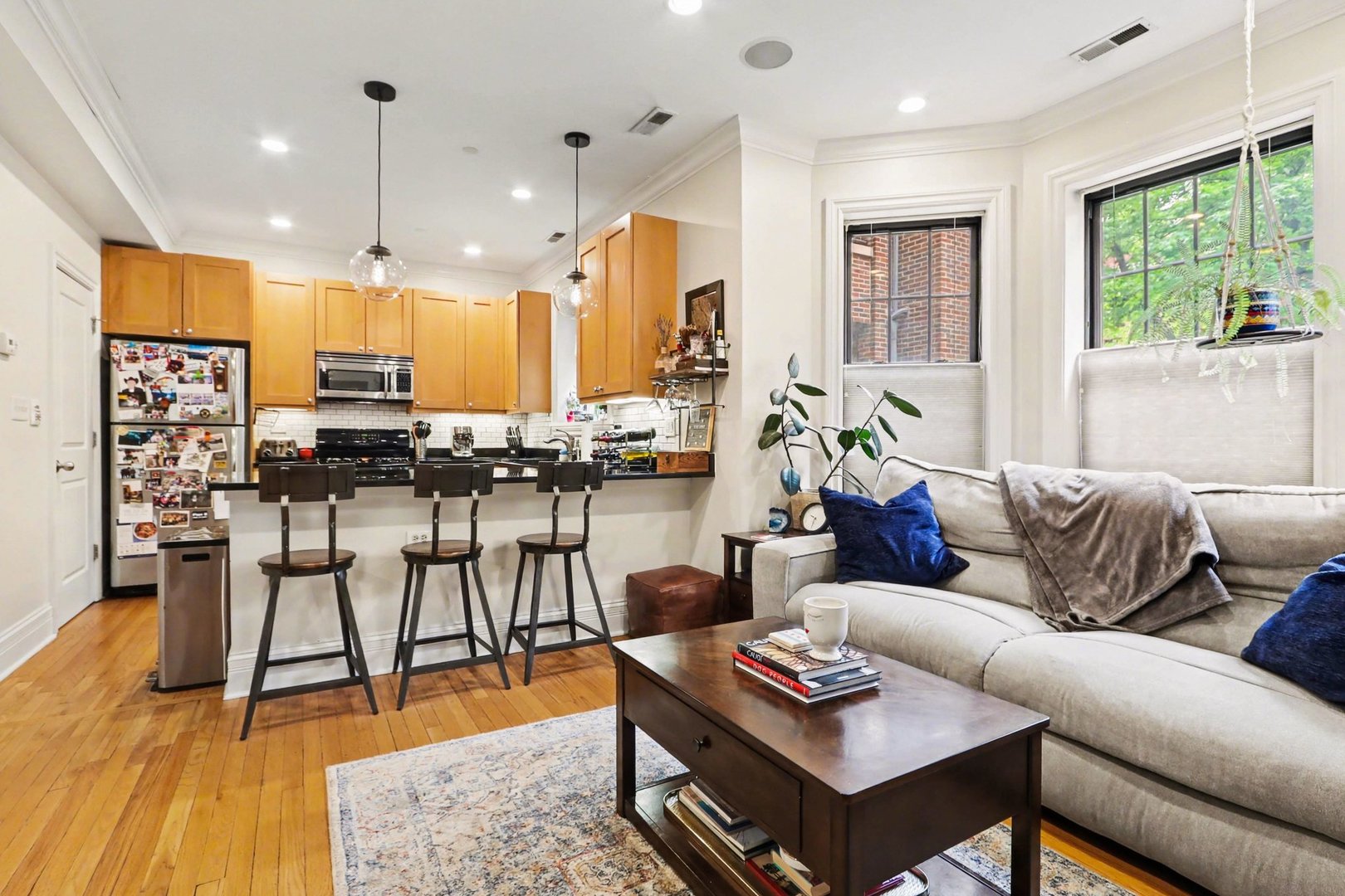918 W Schubert Avenue #1, Chicago, IL 60614