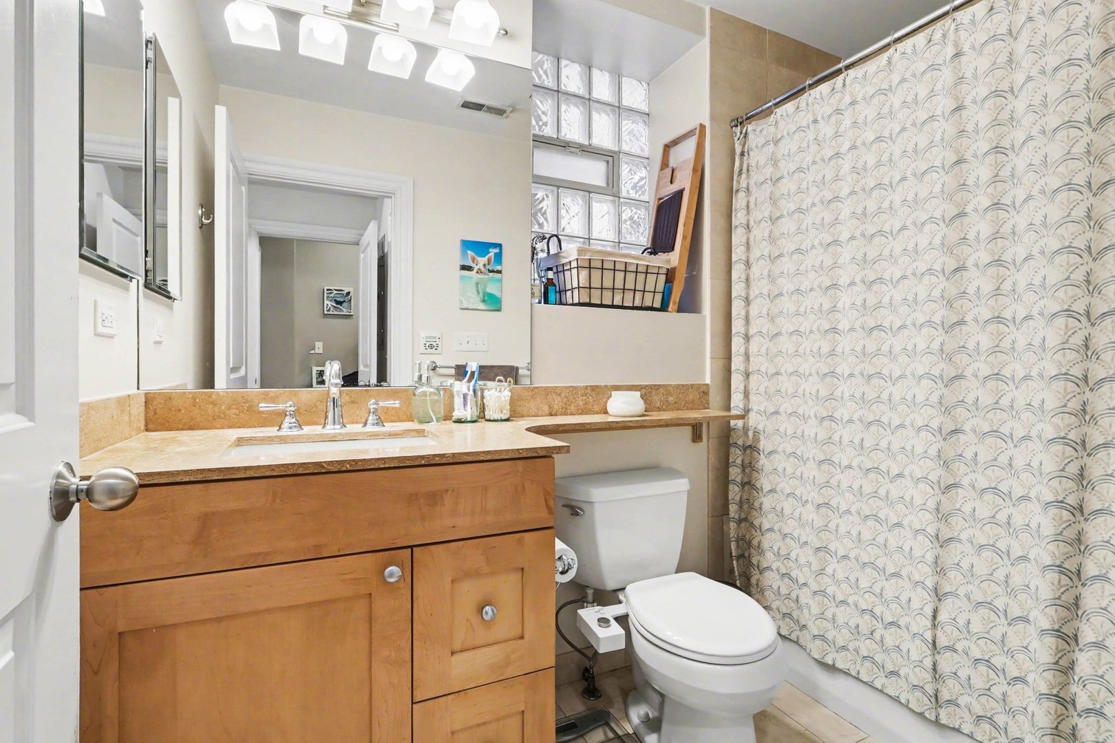 918 W Schubert Avenue #1, Chicago, IL 60614