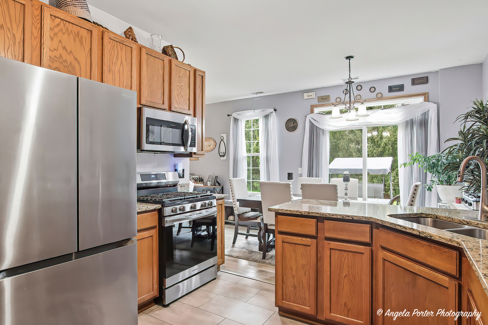2636 Evergreen Circle, McHenry, IL 60050