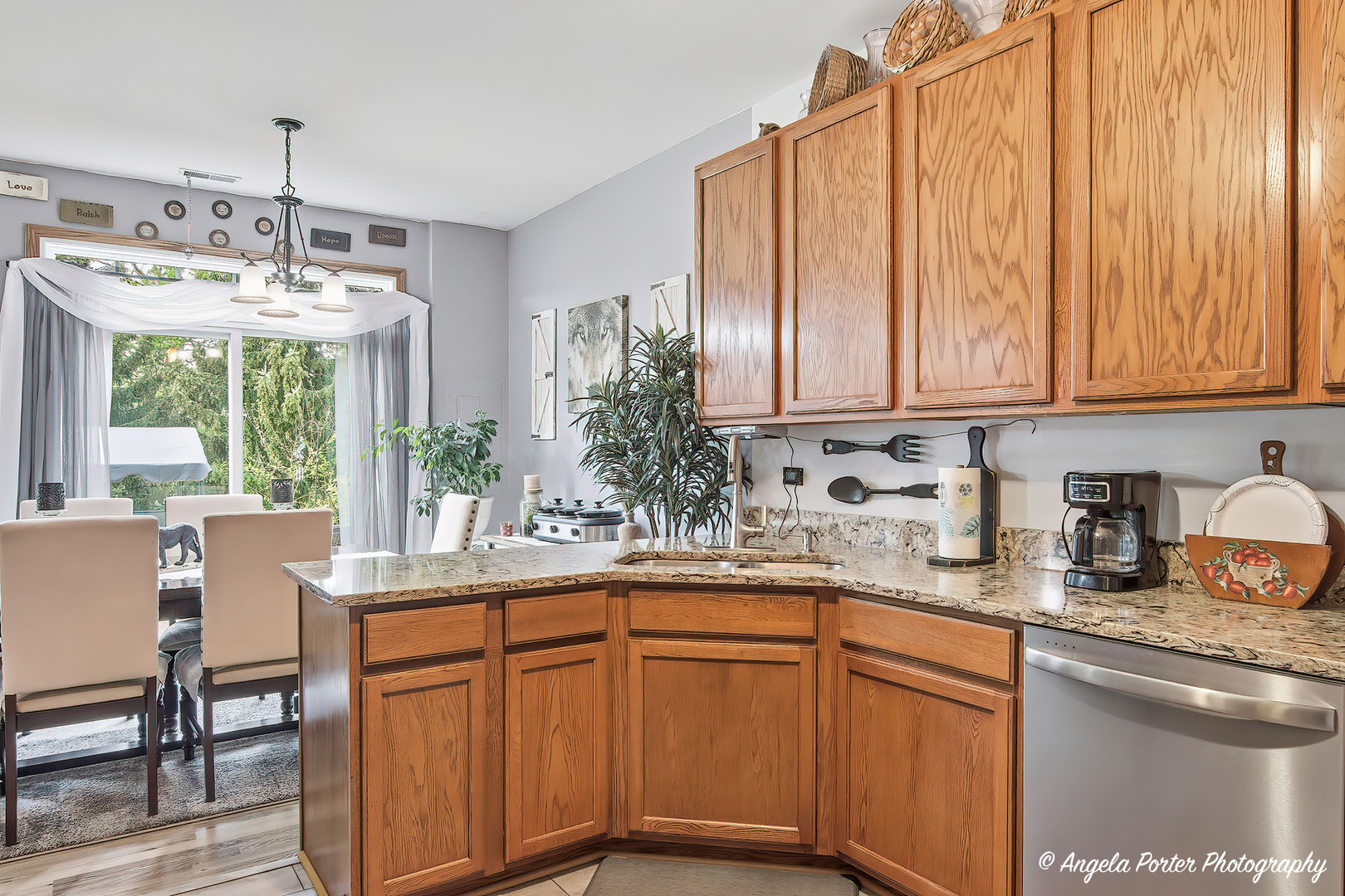 2636 Evergreen Circle, McHenry, IL 60050