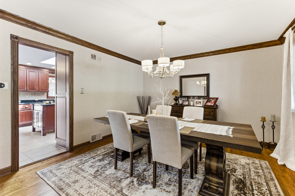8144 ELIZABETH Avenue, Orland Park, IL 60462
