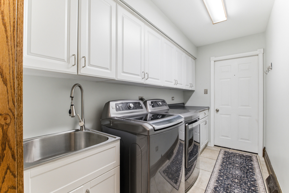 8144 ELIZABETH Avenue, Orland Park, IL 60462