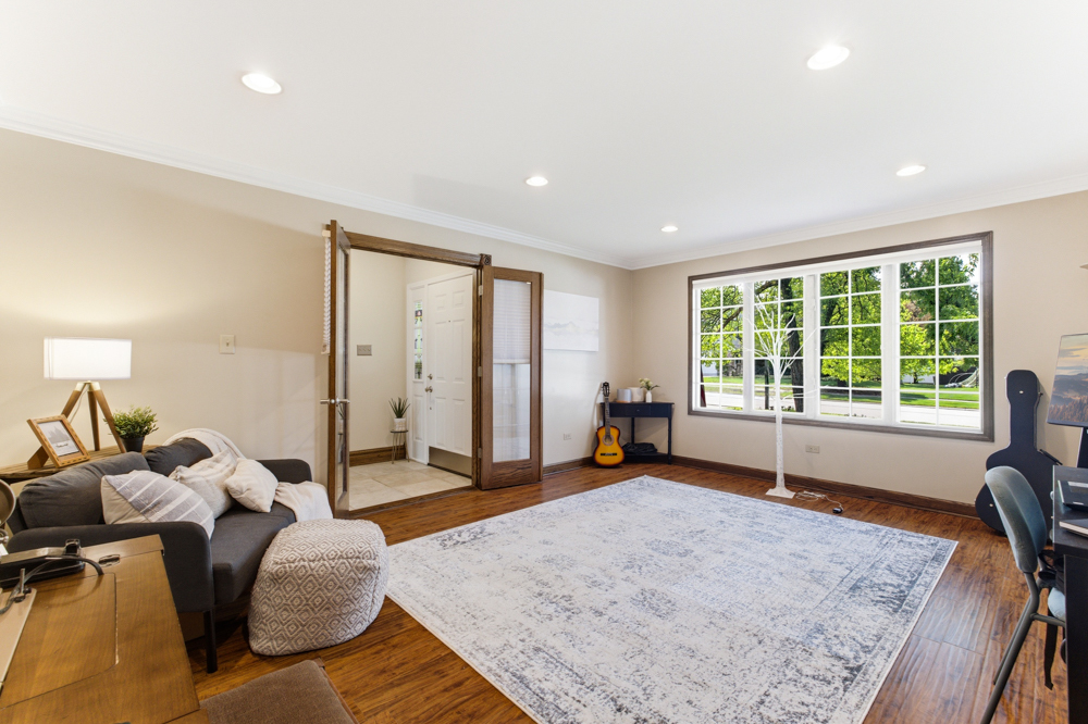8144 ELIZABETH Avenue, Orland Park, IL 60462