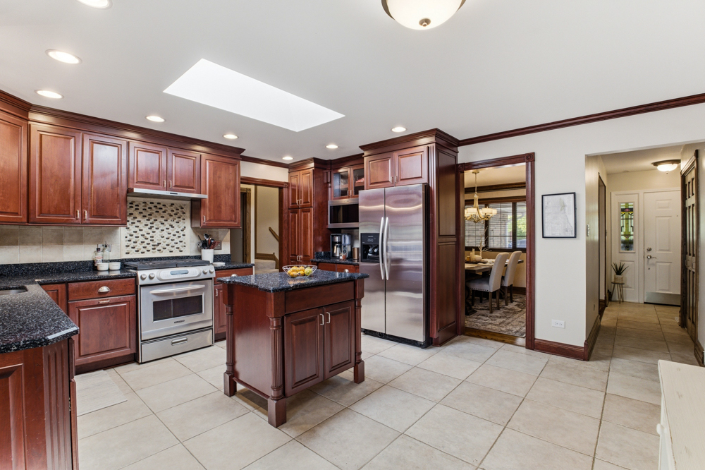 8144 ELIZABETH Avenue, Orland Park, IL 60462
