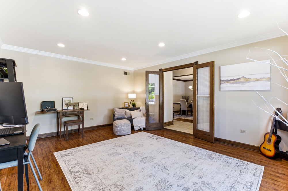 8144 ELIZABETH Avenue, Orland Park, IL 60462