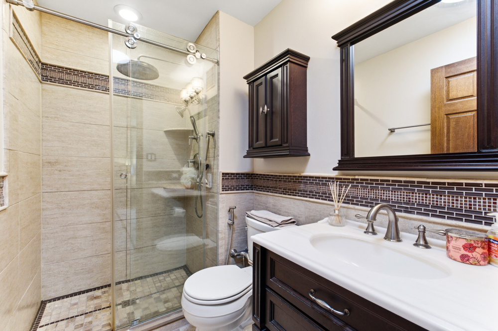 8144 ELIZABETH Avenue, Orland Park, IL 60462