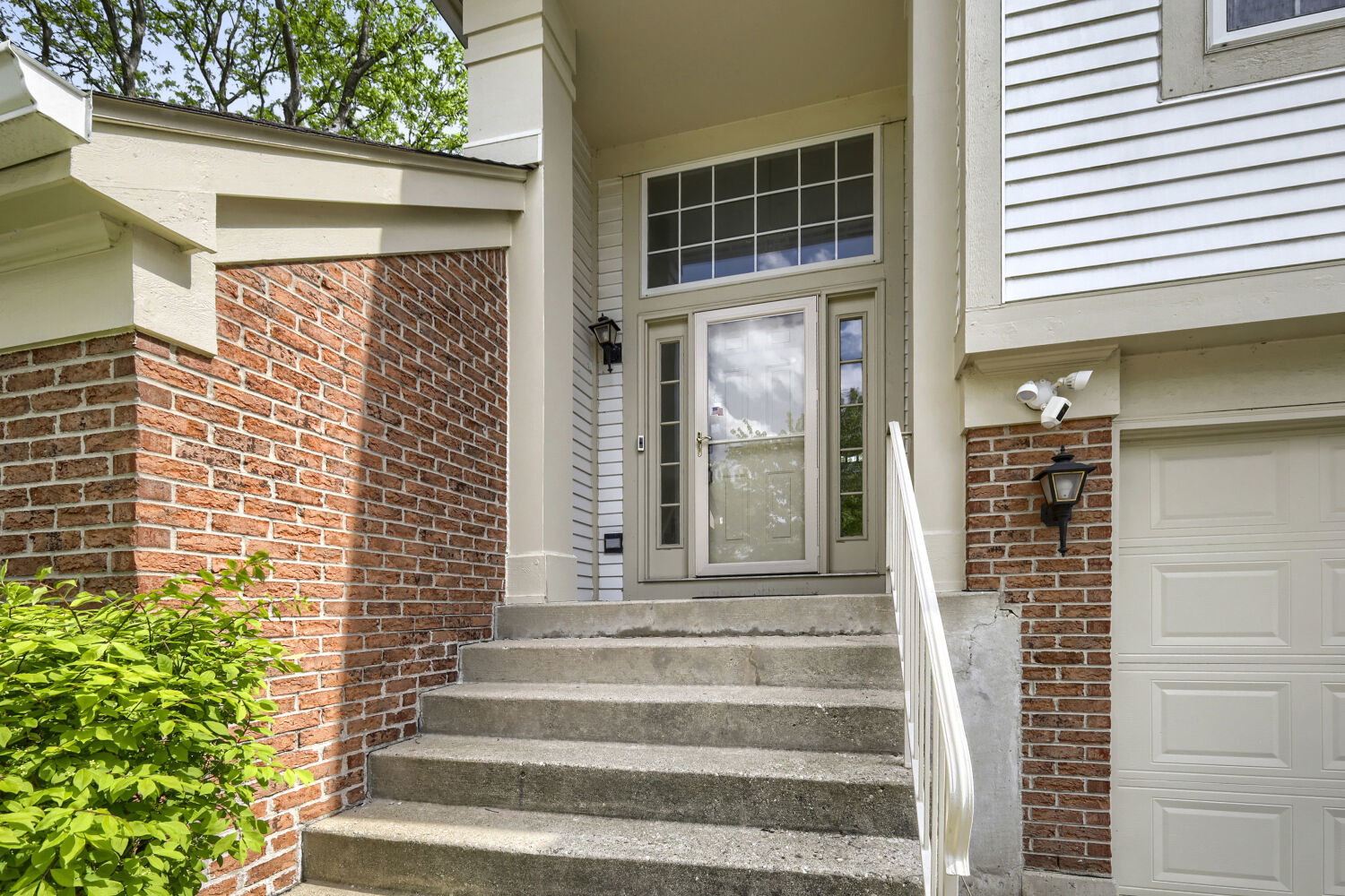 1619 Camberley Court #2, Bartlett, IL 60103