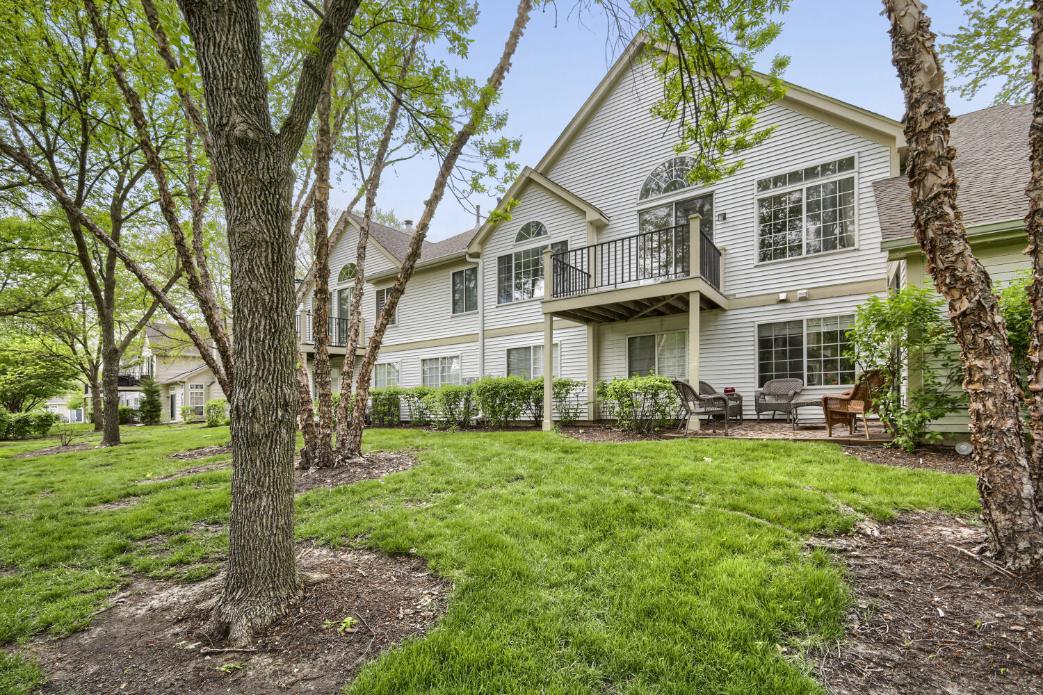 1619 Camberley Court #2, Bartlett, IL 60103