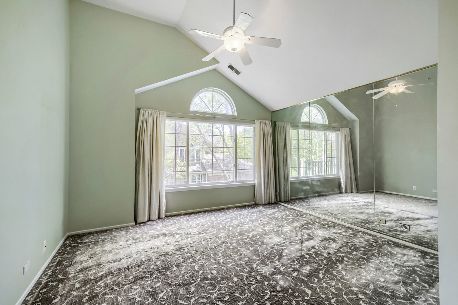 1619 Camberley Court #2, Bartlett, IL 60103