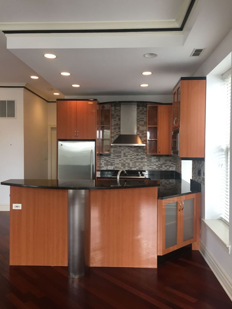 36 S Ashland Avenue #303, Chicago, IL 60607