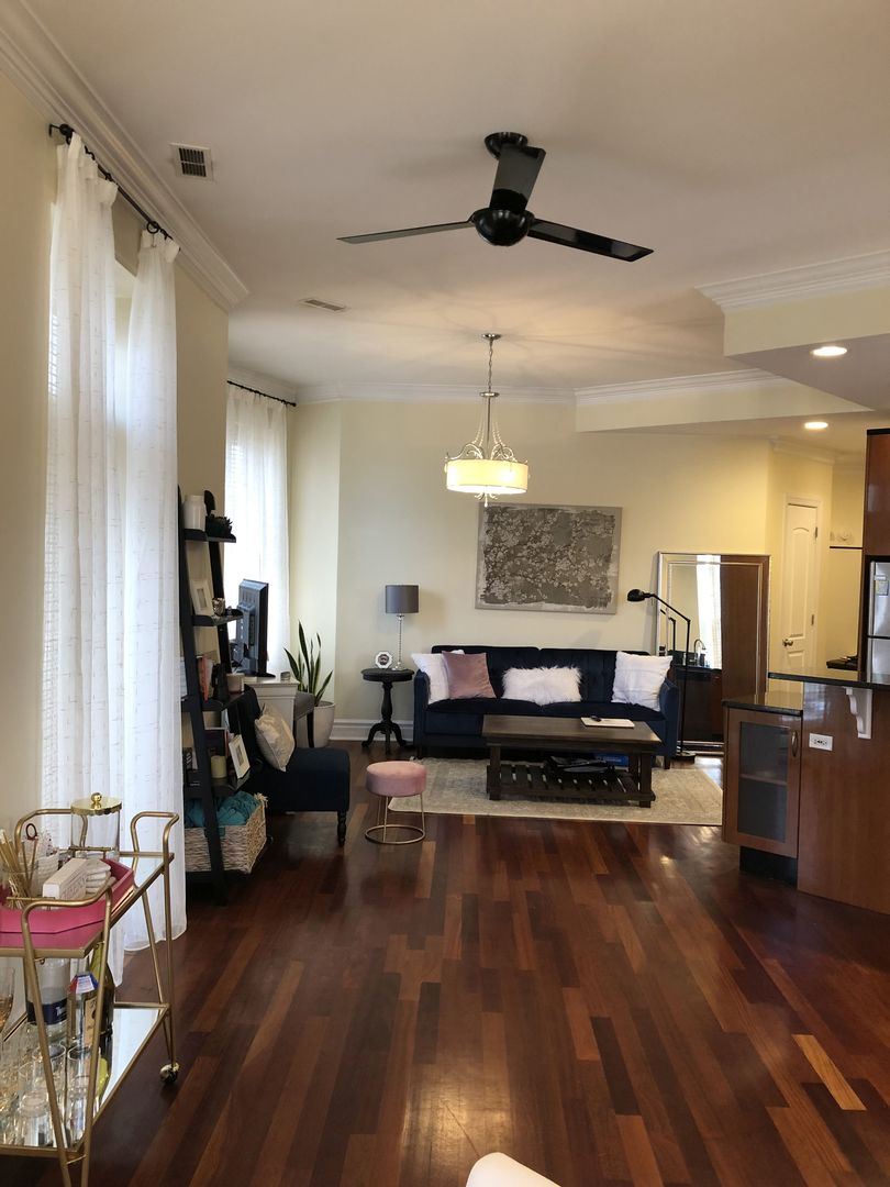 36 S Ashland Avenue #303, Chicago, IL 60607