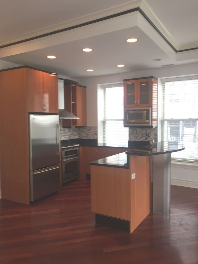 36 S Ashland Avenue #303, Chicago, IL 60607