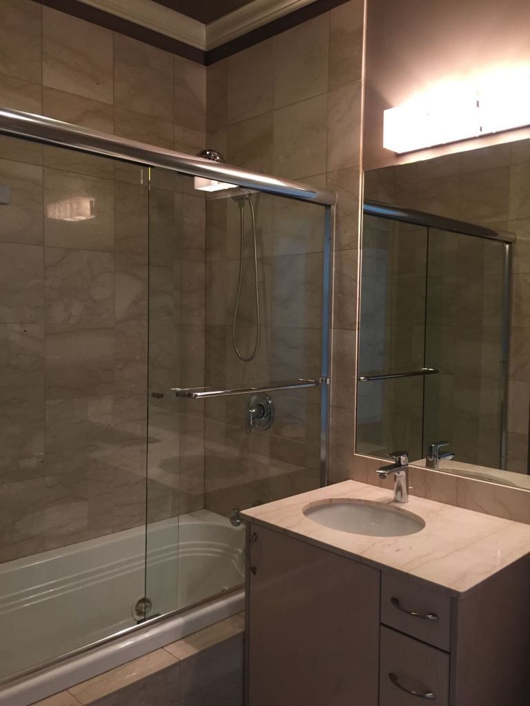 36 S Ashland Avenue #303, Chicago, IL 60607