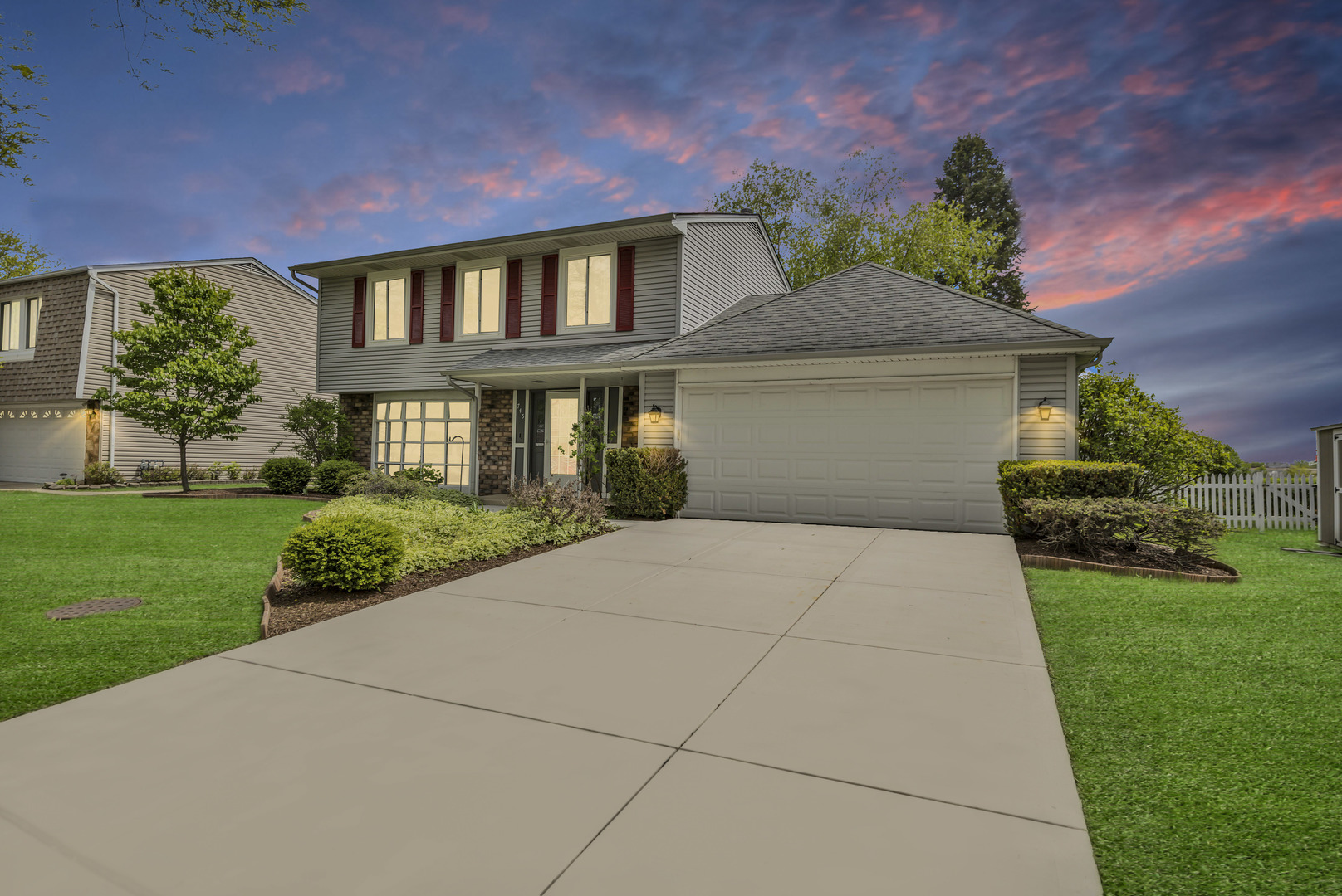 745 Quincy Drive, Roselle, IL 60172