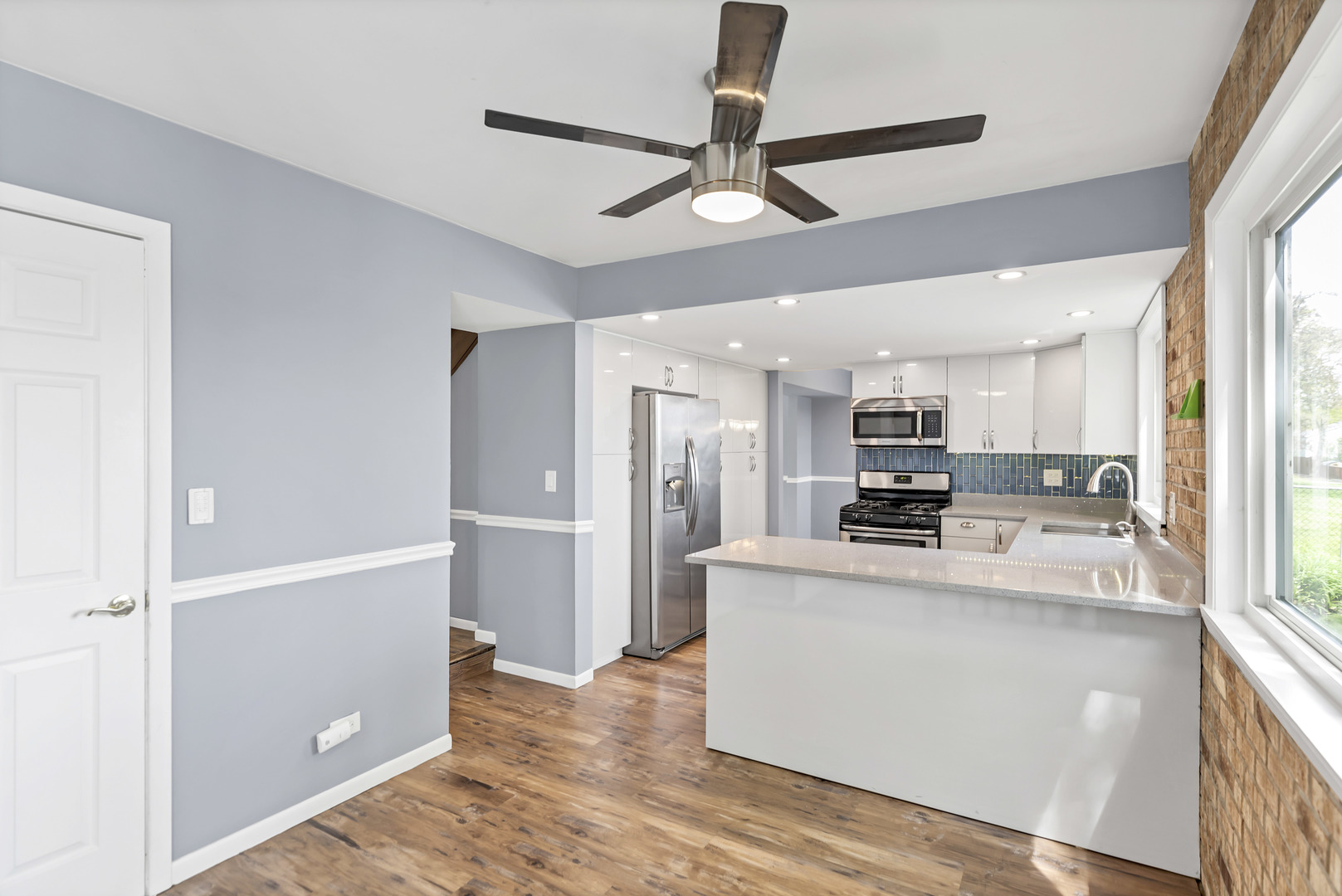 745 Quincy Drive, Roselle, IL 60172