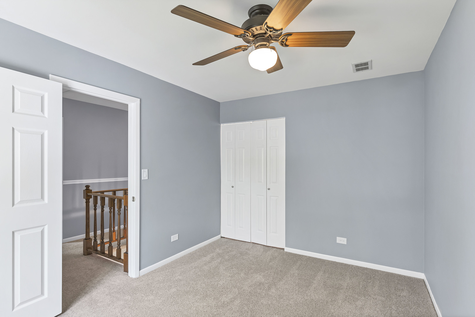 745 Quincy Drive, Roselle, IL 60172