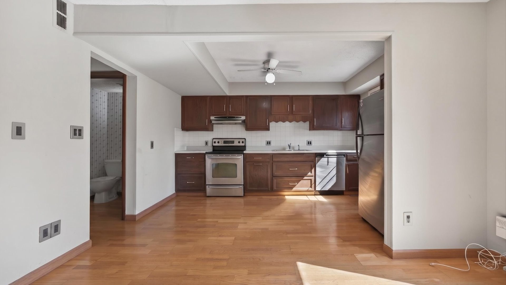 1108 E Jefferson Street #7, Bloomington, IL 61701