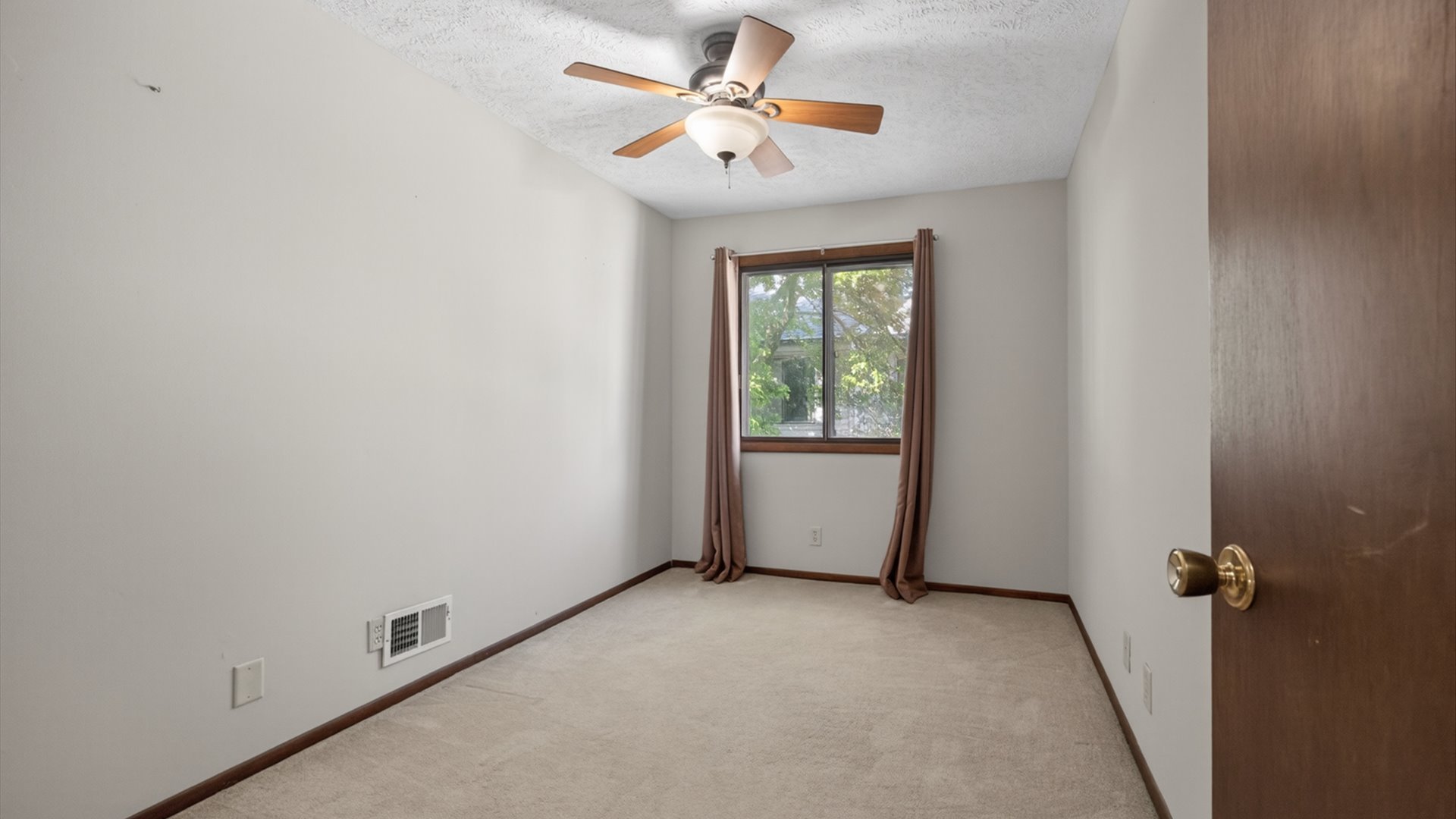 1108 E Jefferson Street #7, Bloomington, IL 61701