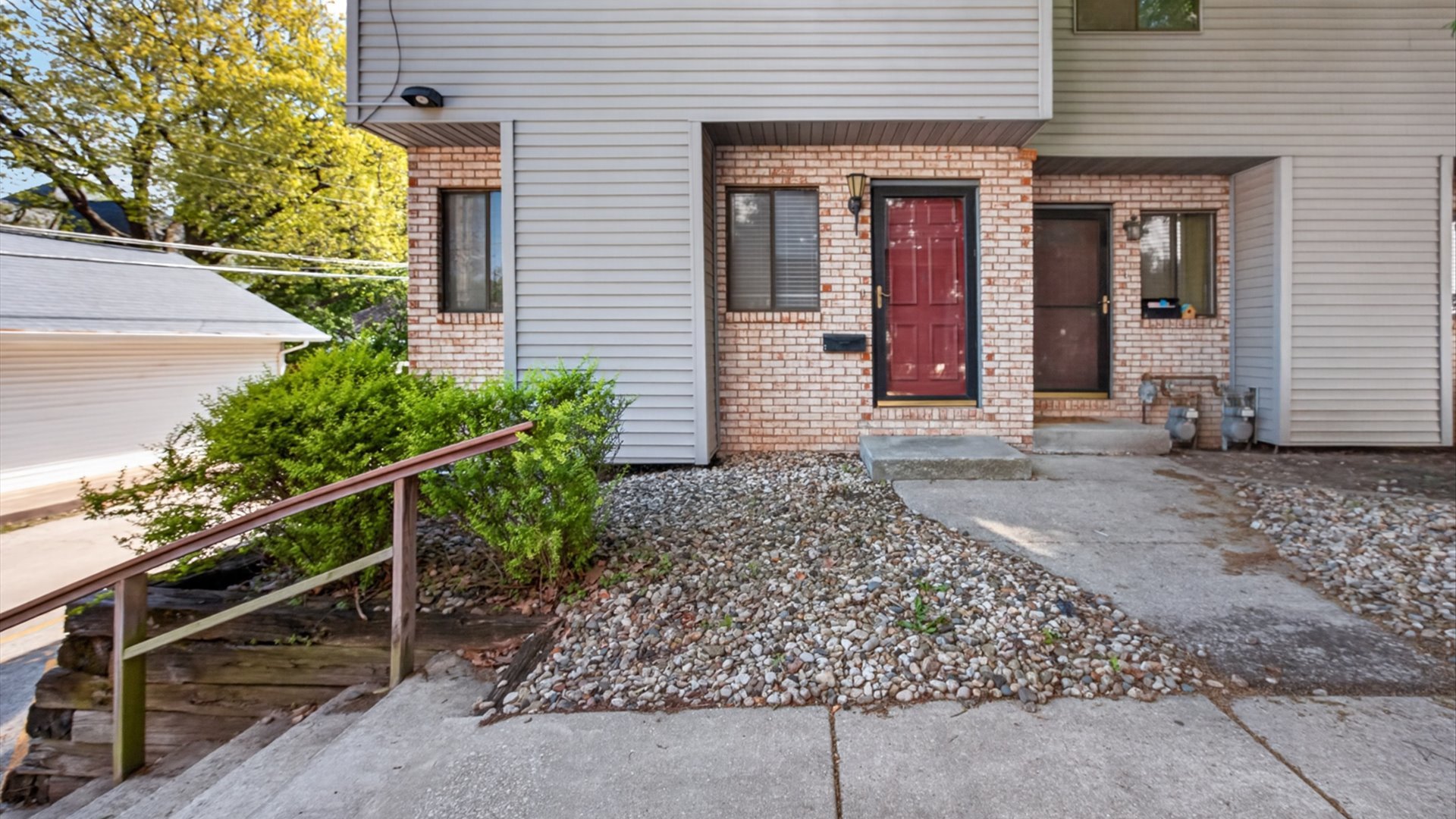 1108 E Jefferson Street #7, Bloomington, IL 61701