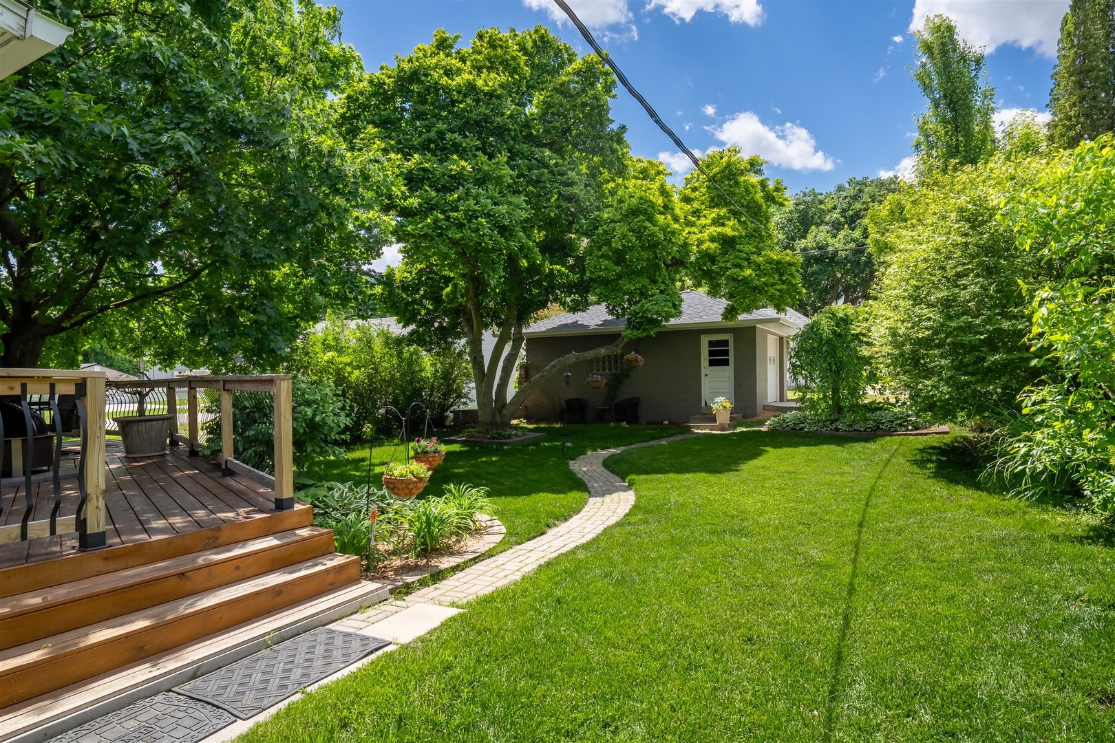 405 N Franklin Street, Roanoke, IL 61561