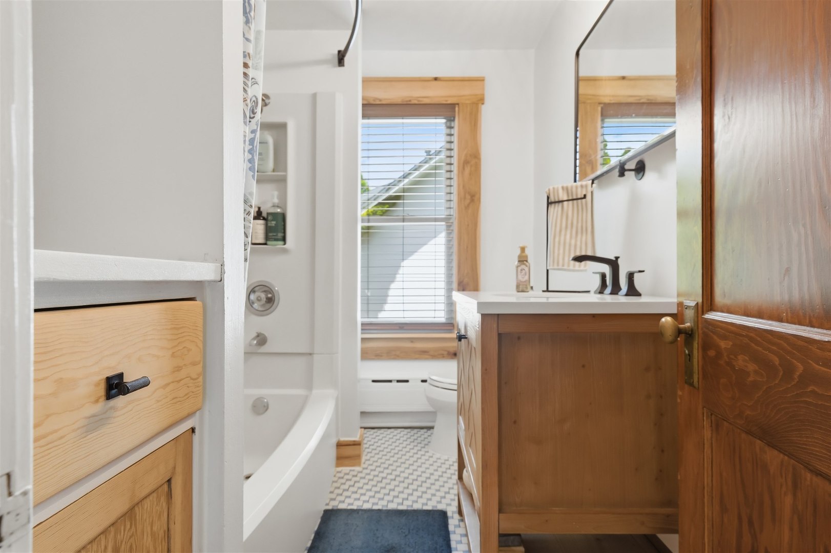 405 N Franklin Street, Roanoke, IL 61561