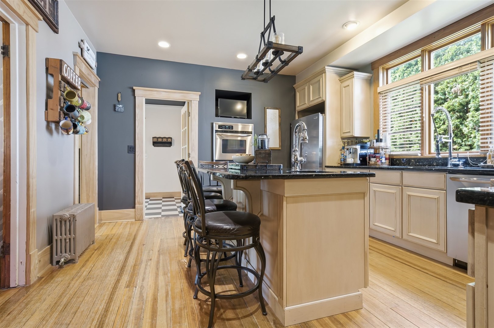 405 N Franklin Street, Roanoke, IL 61561